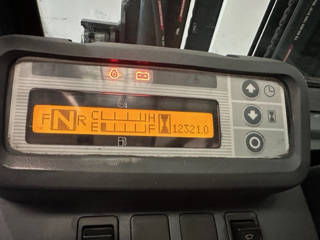 Nissan YG1D2A30Q Nissan YG1D2A30Q